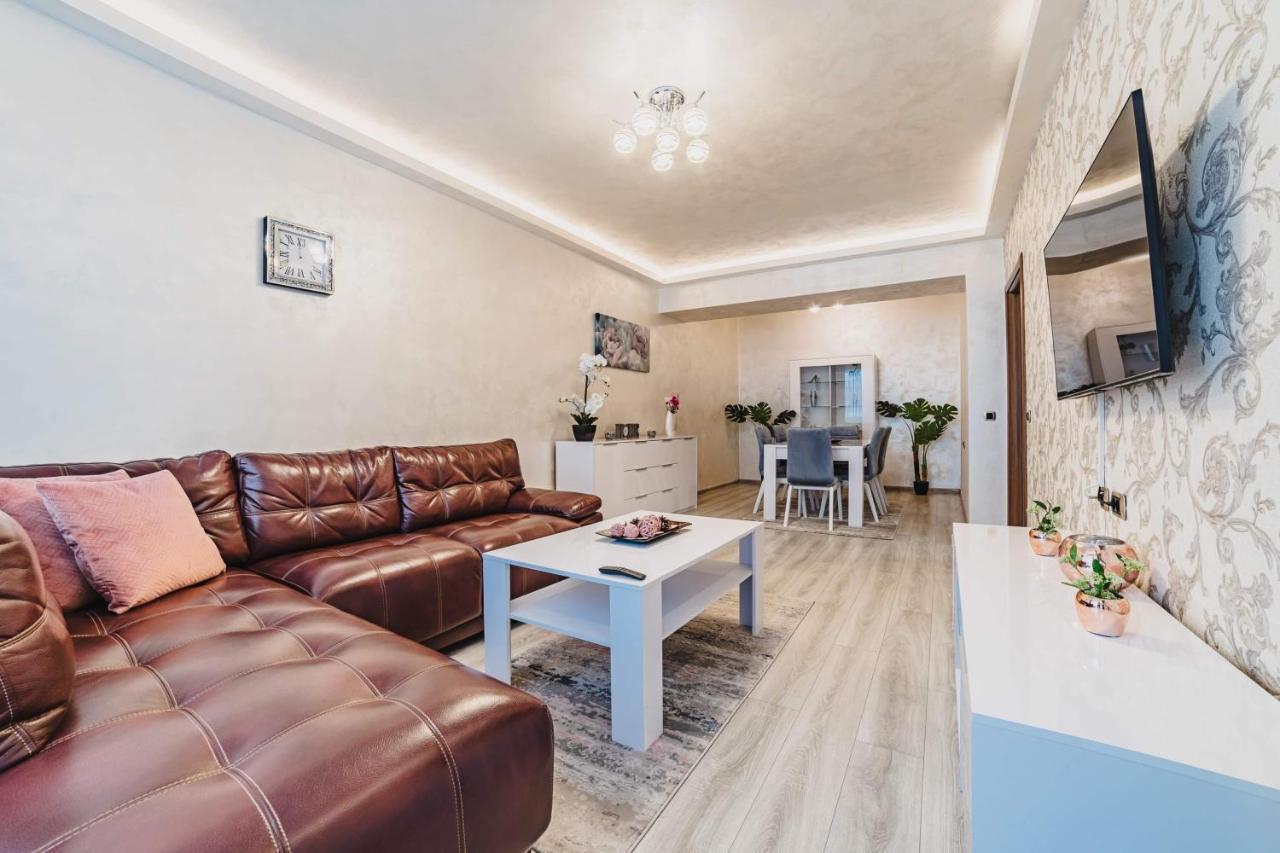 Apartament Sentimento Braşov Extérieur photo